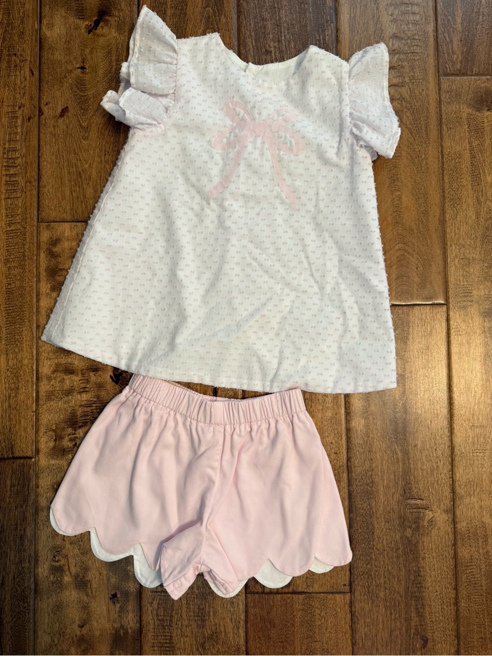 Hannah Kate pink bow top and shorts size 4